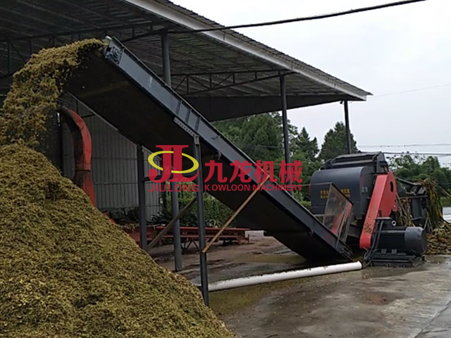 宜賓青（qīng）貯秸稈粉碎現場
