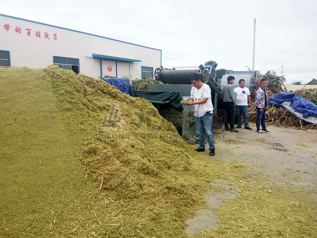大型秸稈粉碎（suì）機