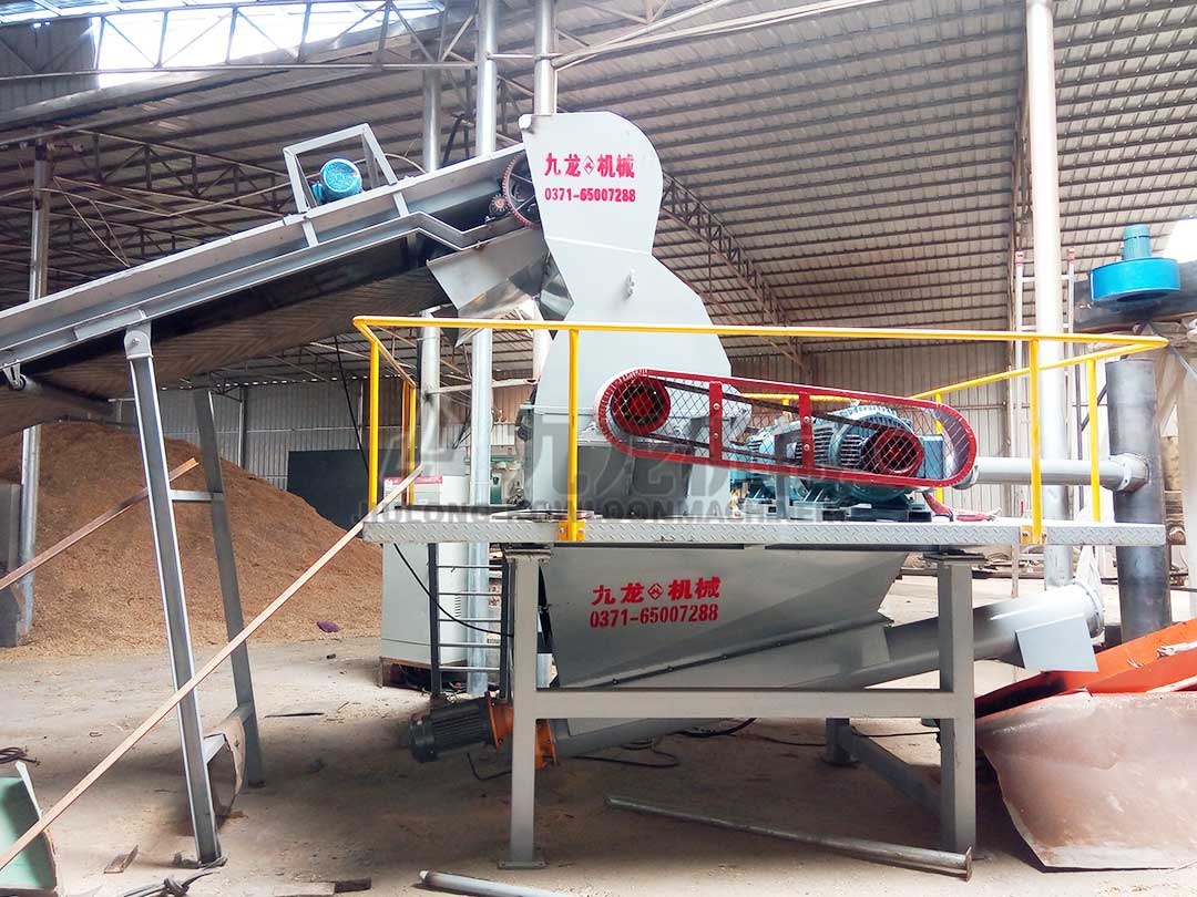 大（dà）型木材粉碎機