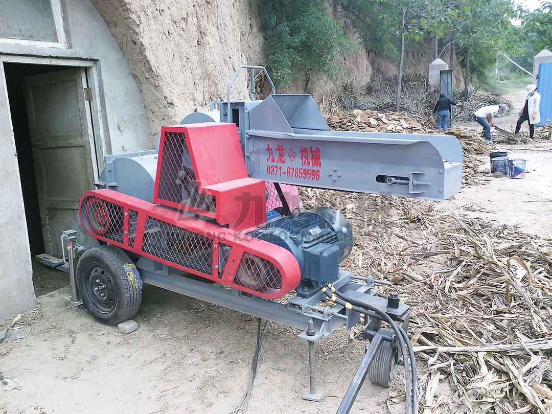 玉米秸稈粉（fěn）碎（suì）機