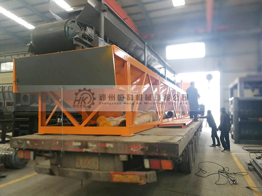 混凝土攪拌站發貨現（xiàn）場